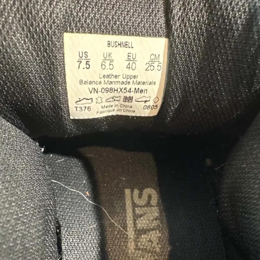 Vintage Vans Skateboarding Low-Top Sneakers Black with Skull Pattern Details